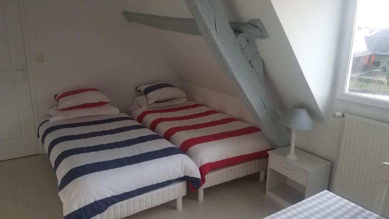 Bed and Breakfast Manoir De L'As De Trefle Isneauville Exterior foto